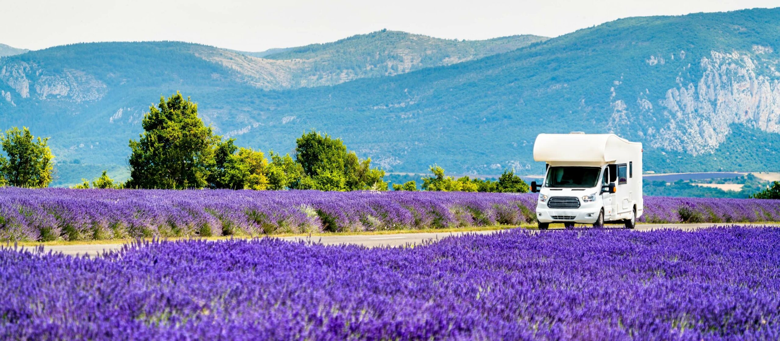 header-foto-Clarisse-website-scaled-1 Frankrijk chalet huren